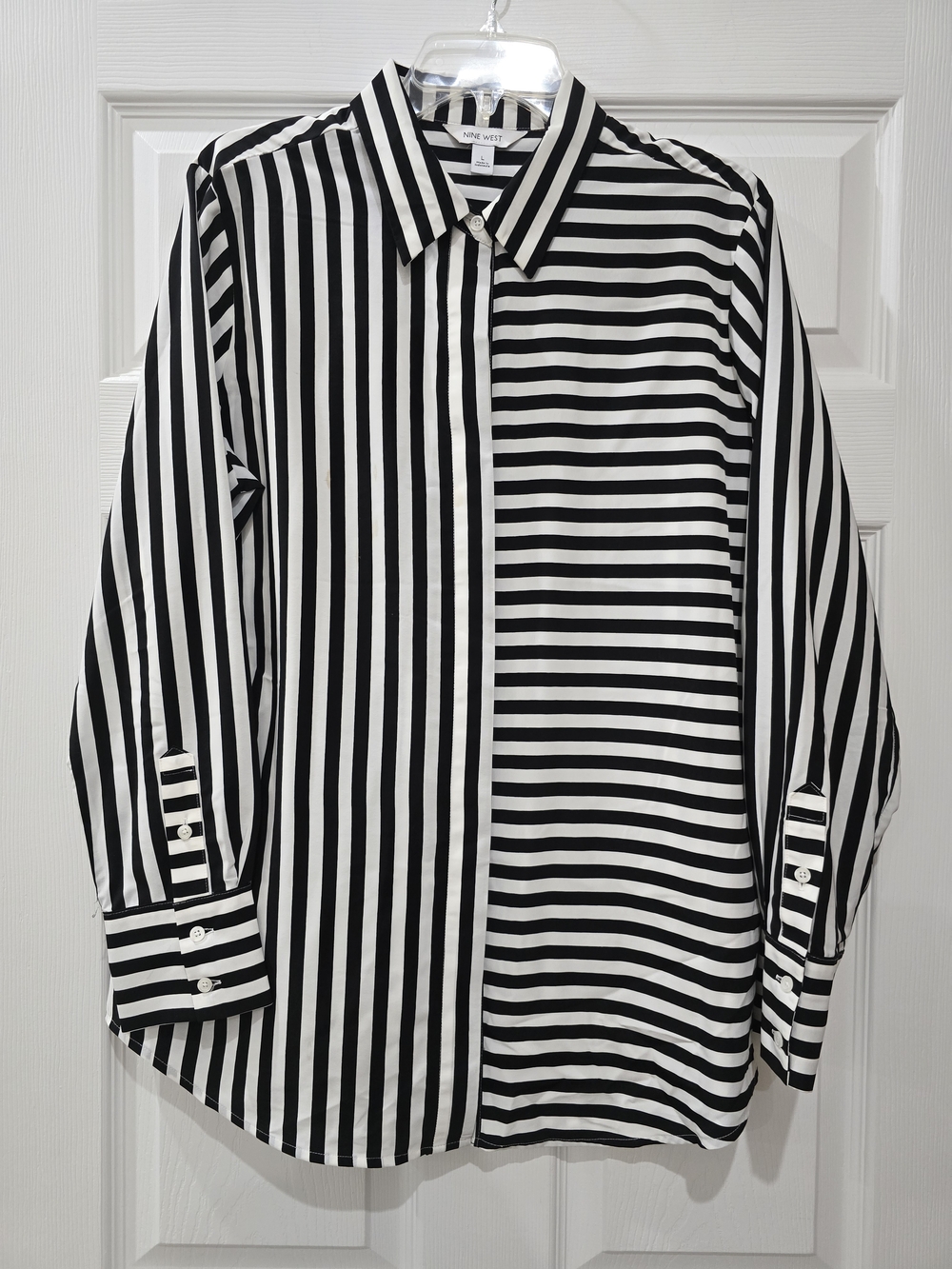 Nine West Black & White Striped Women's Button-Up Shirt Size L OFFERS WELCOME!!!